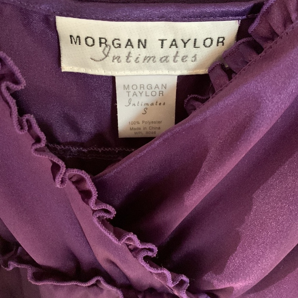 Morgan Taylor Slip‎ and Robe Set. - Picture 4 of 9